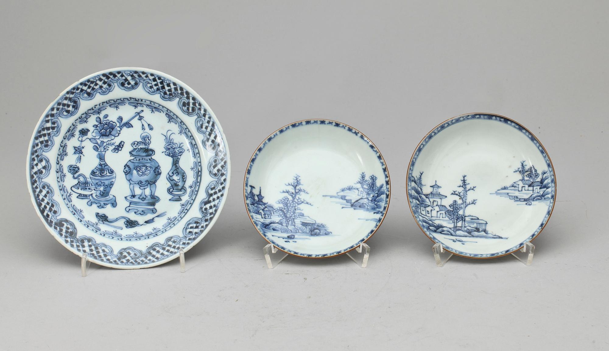 FAT, 2+1, porslin, Kina, Qing dynastin, Qianlong (1736-95) samt 1800-tal.