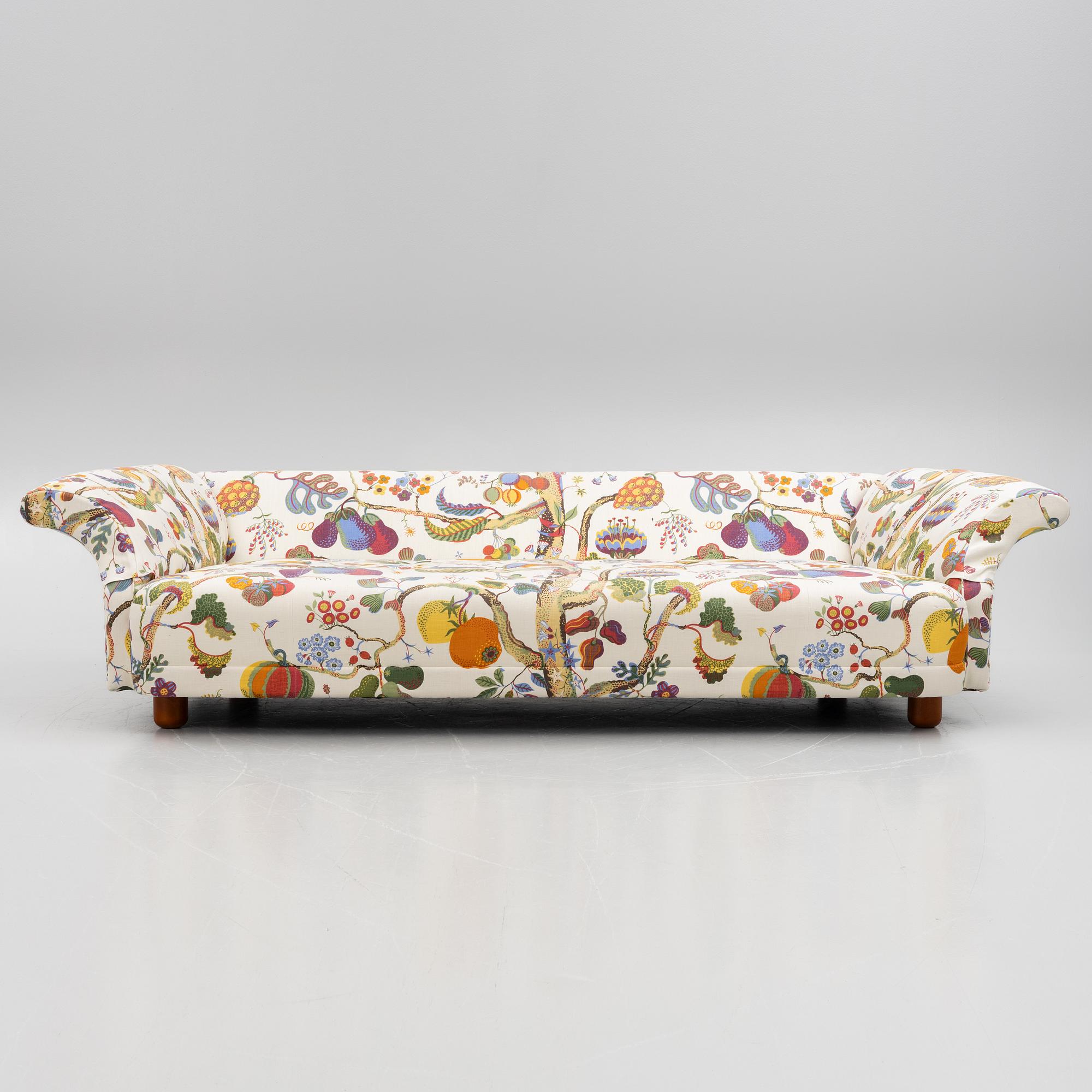 Josef Frank, a "Liljevalchs" sofa, Firma Svenskt Tenn.