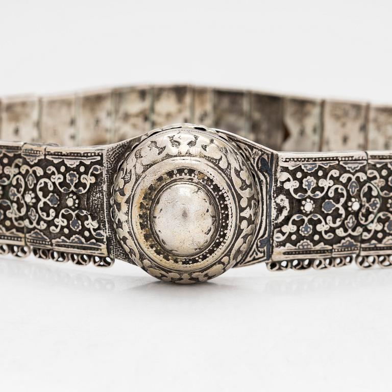 Skärp, silver, niello och läder, Kaukasus, 1900-talets början.