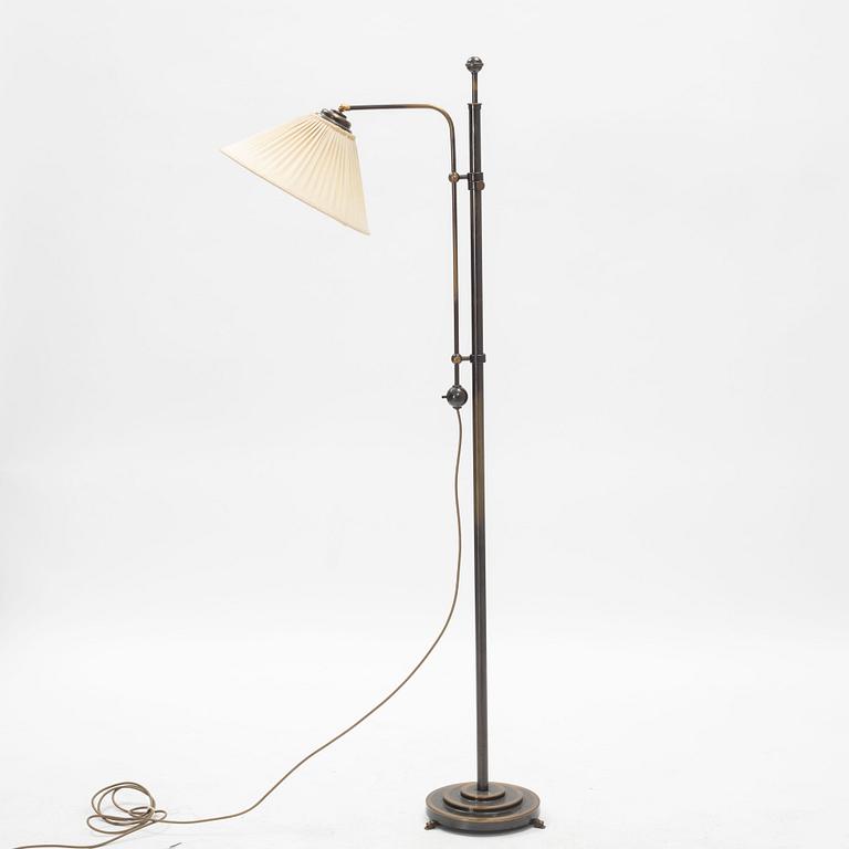 A 1930's floor lamp.