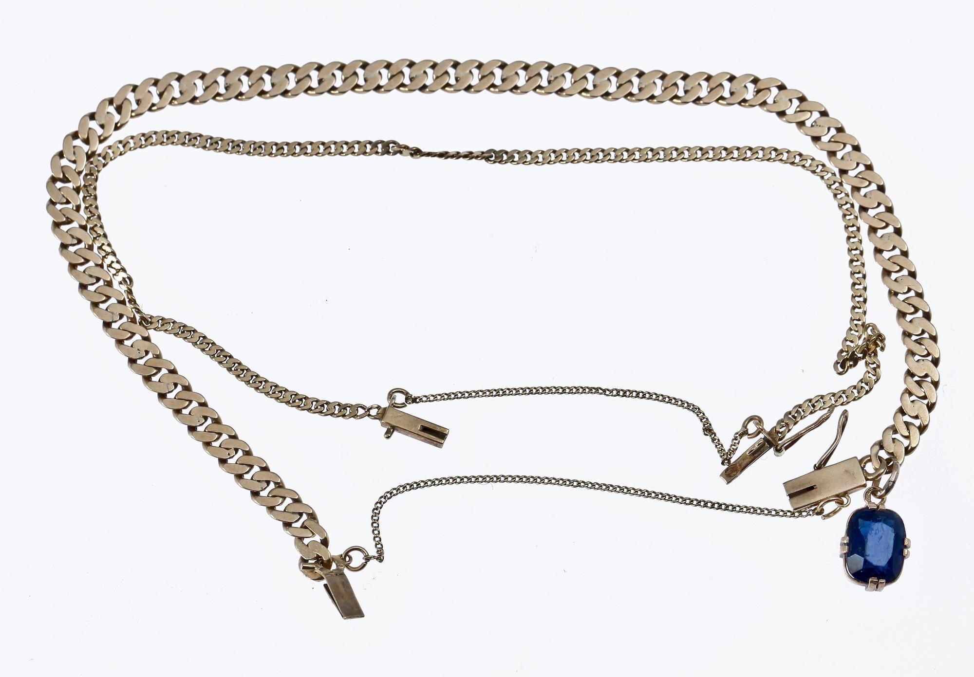 ARMBAND, 2 st, 18 K guld. Ca 9 g.
