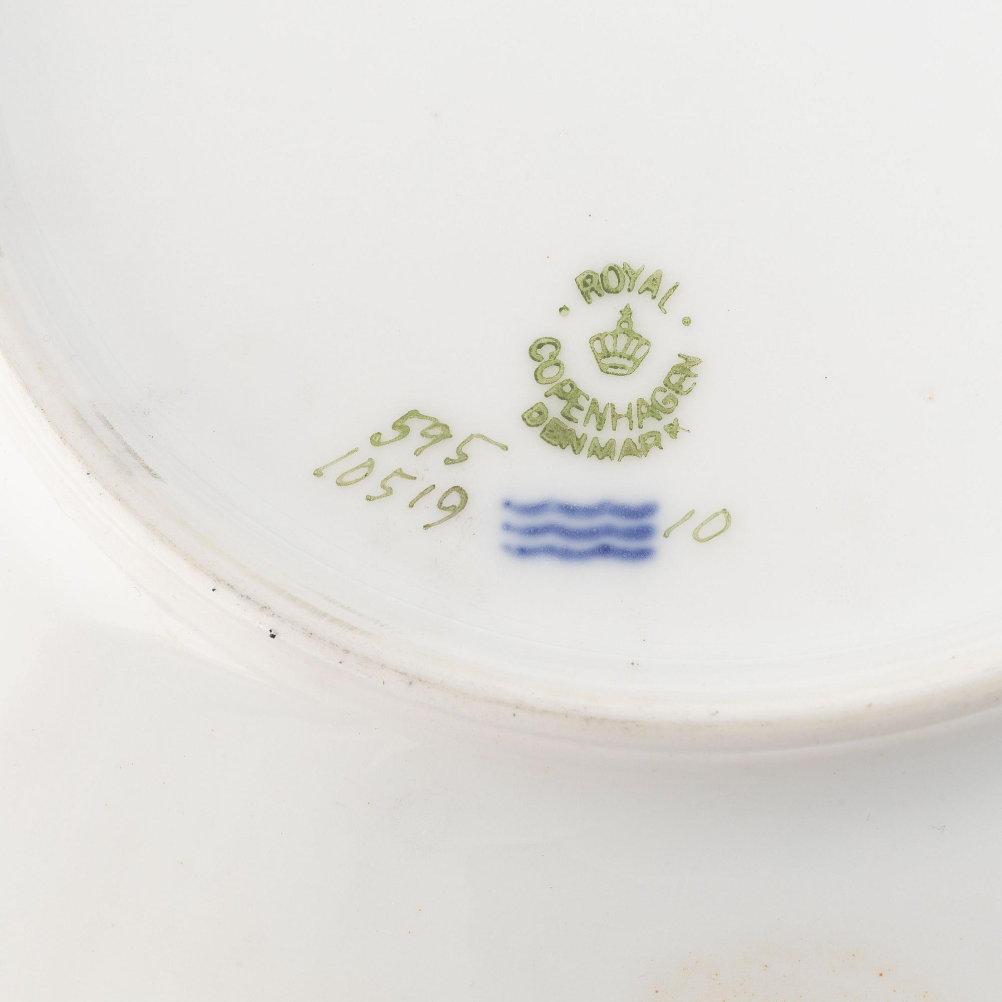 Mattallrikar, 36 st, porslin, "Guldkurv", Royal Copenhagen.