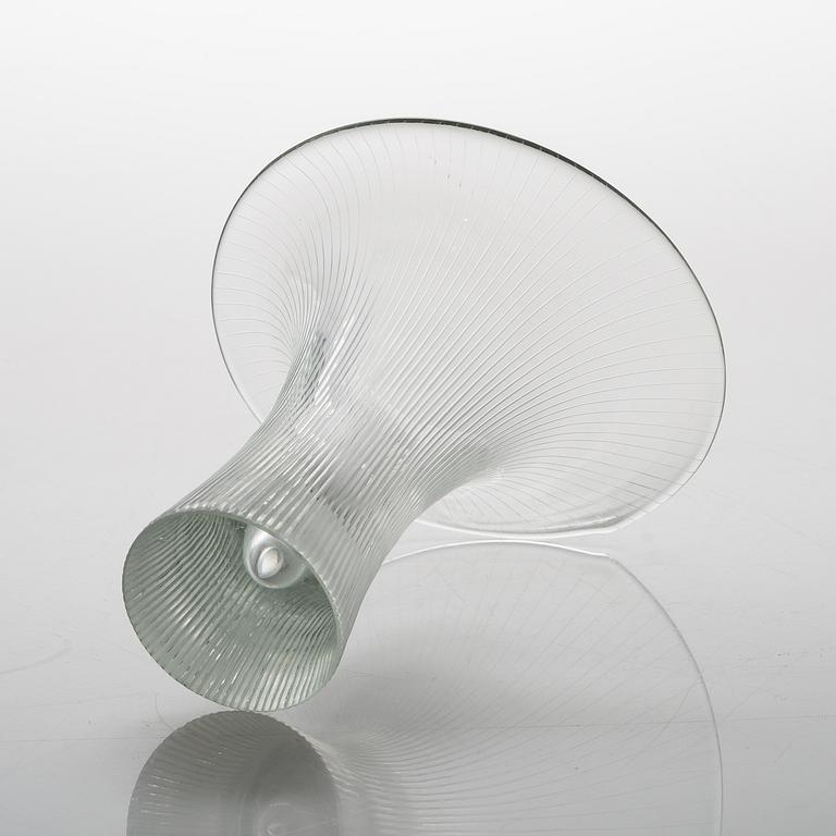 Tapio Wirkkala, A 'Kantarelli' glass vase, signed Tapio Wirkkala Iittala -55.