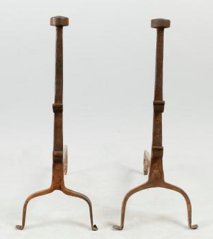 ELDHUNDAR, 1 par, smide, 1800-tal.