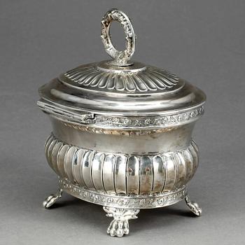 SOCKERSKÅL, silver, Gustaf Folcker, Stockholm 1836. Vikt 355 gram.