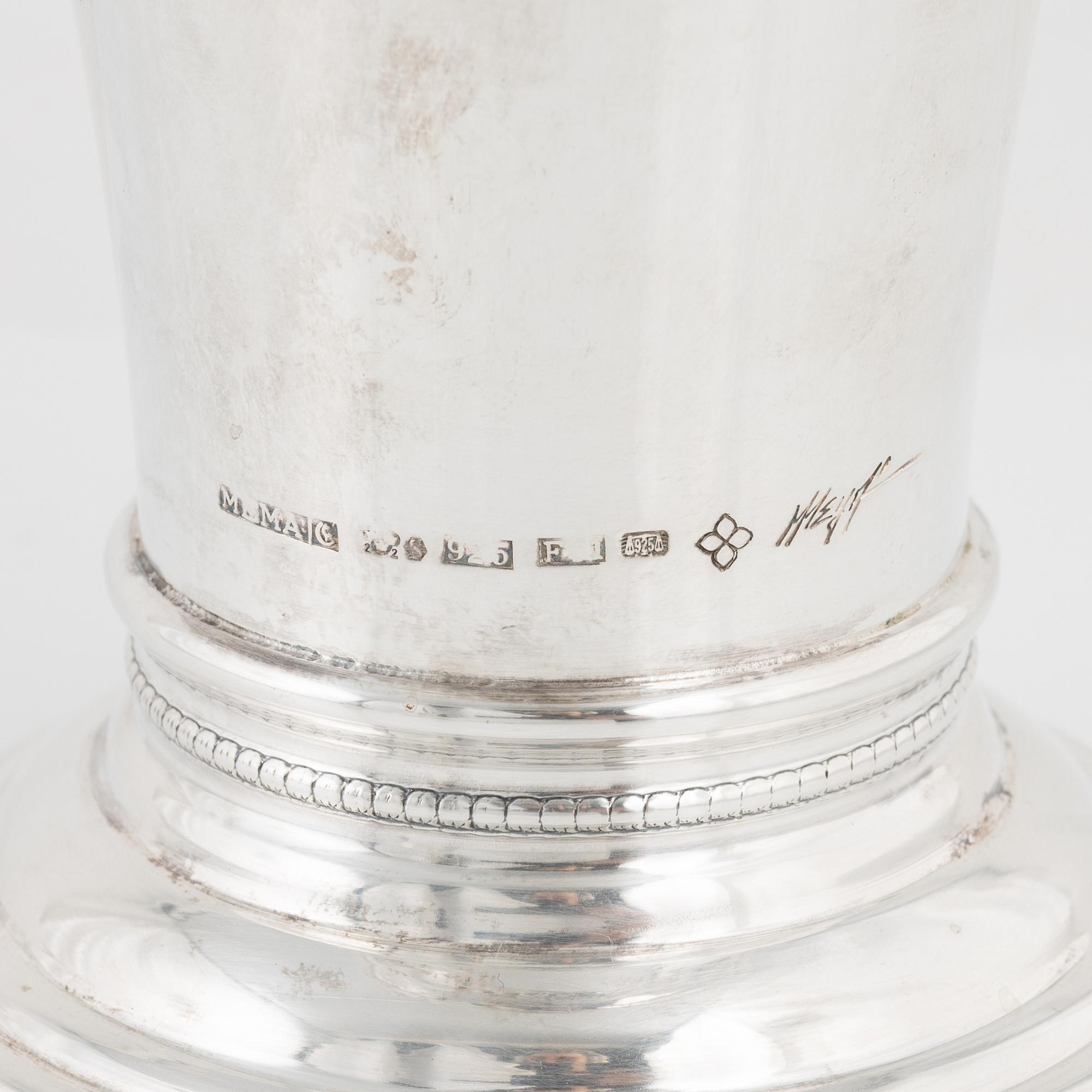 Vas samt ljusstakar, ett par, silver, Meya Lerible, Mema, fyrklövern, 1990/2000-tal.