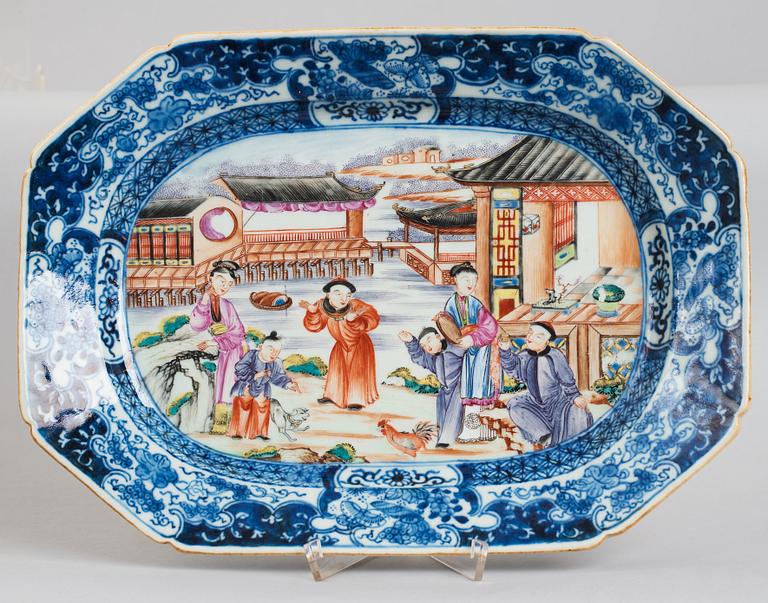 SERVISDELAR, 25 stycken, porslin. Qingdynastin, Qianlong (1736-95).