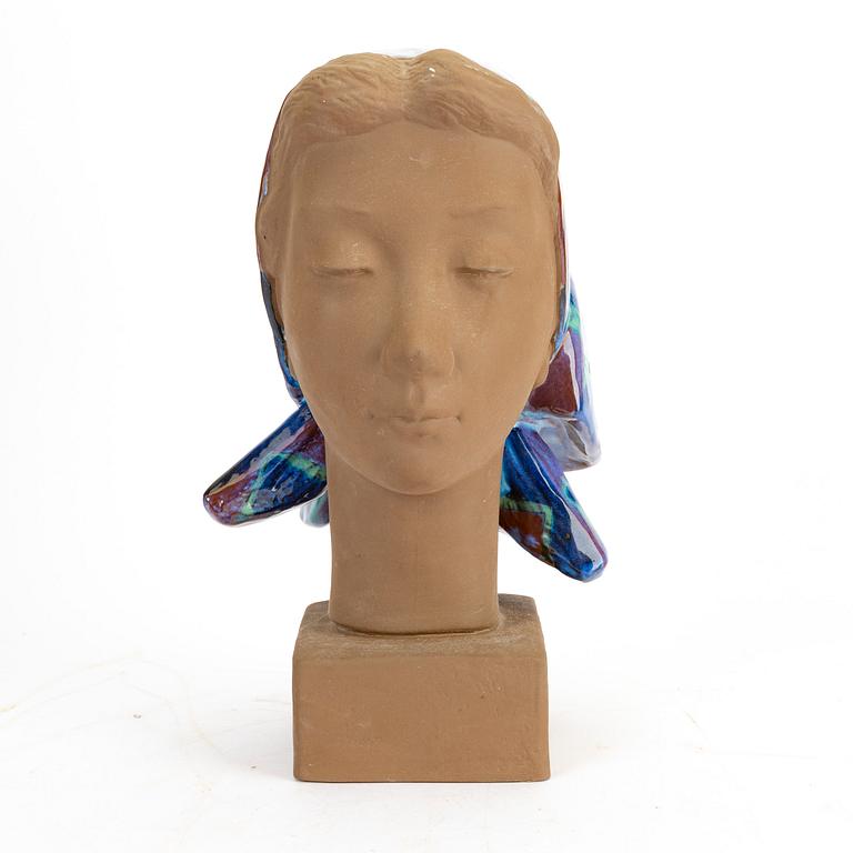 Johannes Hedegaard, figurine, stoneware, signed and numbered 159/2897 Aluminia/Royal Copenhagen, Denmark 1960s.