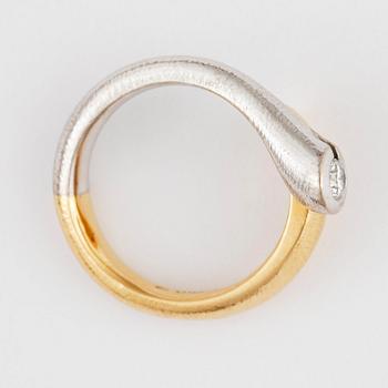 RING, Ole Lynggaard, 18k röd- och guld med briljantslipad diamant ca0,15ct enl grav.Vikt ca9g.