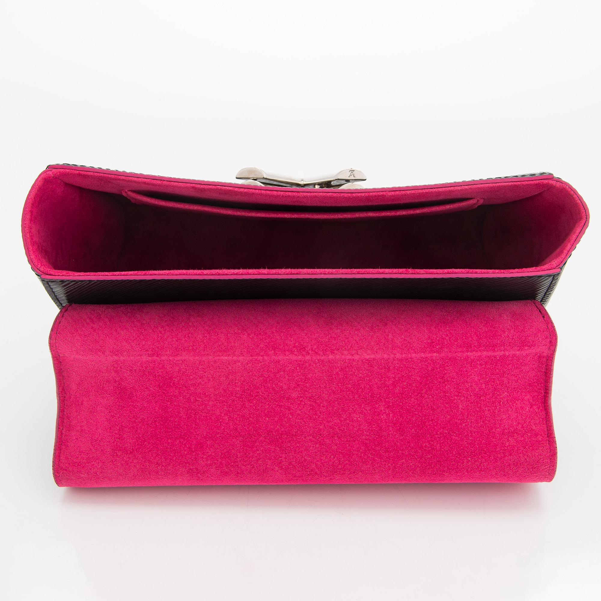 Louis Vuitton, a 'Twist MM Epi' bag.