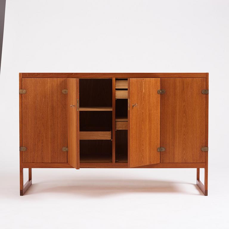 Børge Mogensen, a "BM57", sideboard, A/S Fredericia Stolefabrik, Denmark 1950-60s.