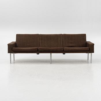 Hans J. Wegner, soffa, "Kastrup/ AP 34/3". 1960-tal.