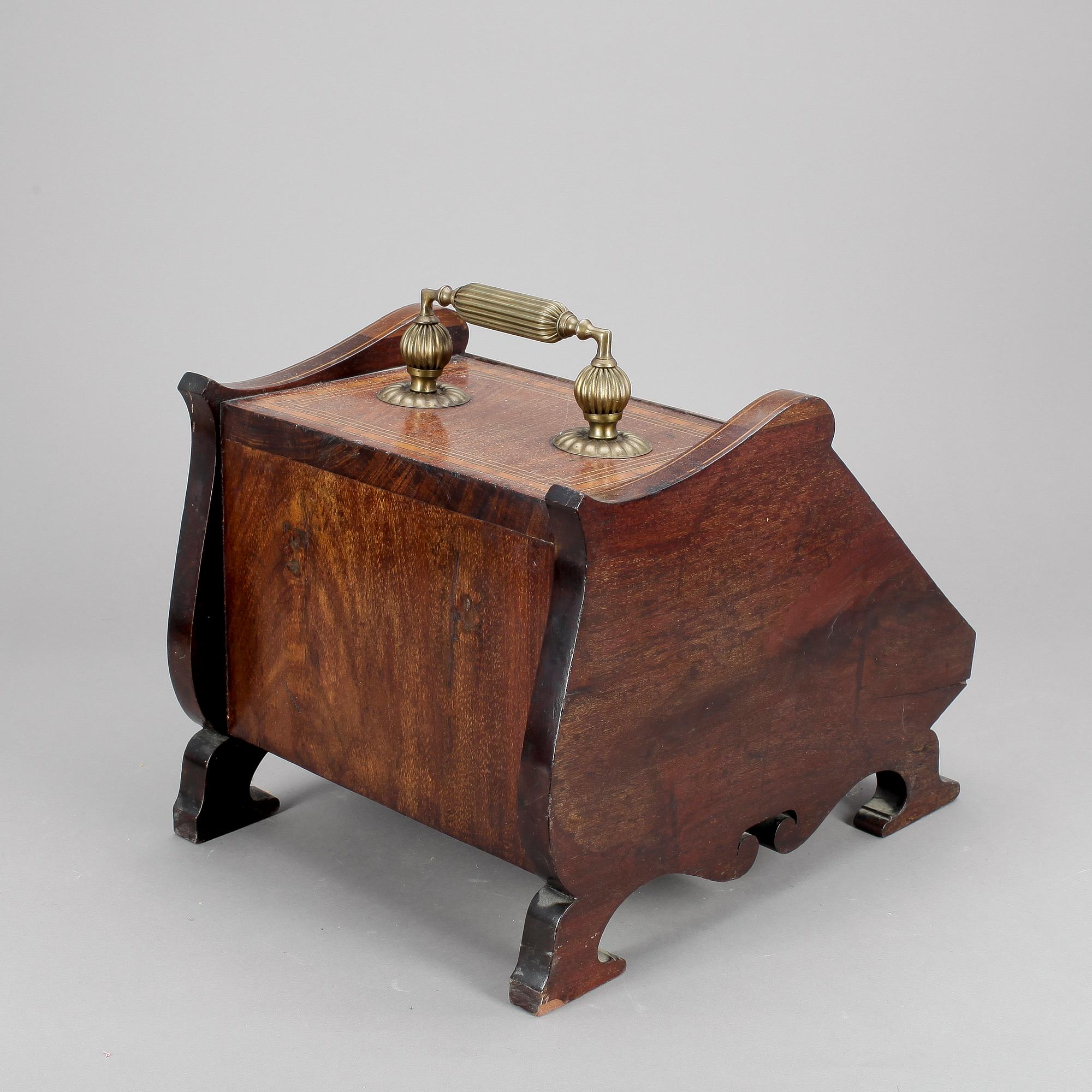 KOLBOX, Louis XVI stil, 1800-talets drna hälft.