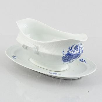 A 121-piece porcelain service, "Triumf" from Gustavsberg, Sweden.