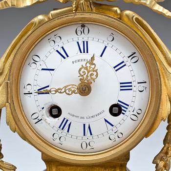 BORDSPENDYL, "Perrelet" Louis XVI- stil. 1900-talets första del.
