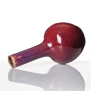 A flambé glazed vase, Qing dynasty, 19th century.