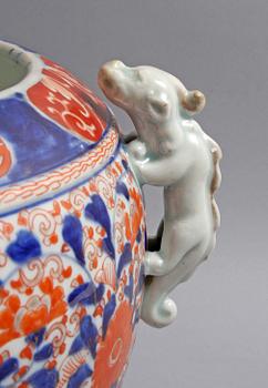 URNA, porslin, Meiji Japan, 1800-talets slut.