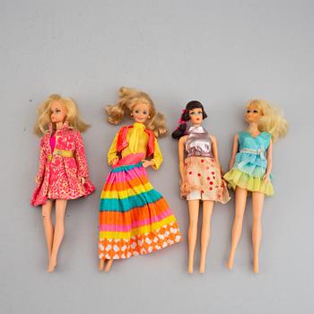 Four Barbiedolls with accessories, Mattel, 1960's-70's.