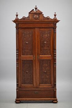 SKÅP, nyrenässans, omkring sekelskiftet 1800/1900.