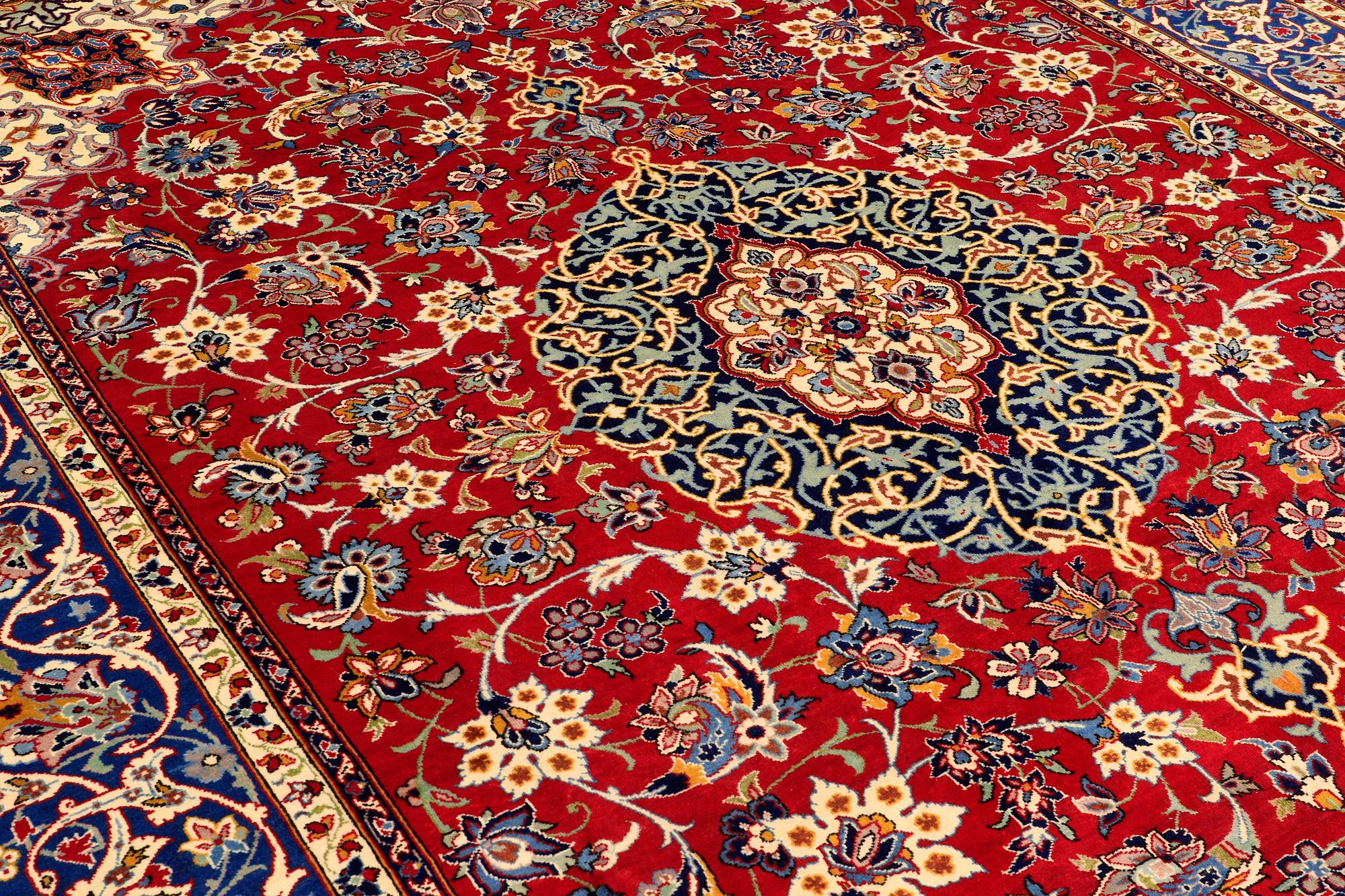 MATTA, Najafabad, 409 x 295 cm.