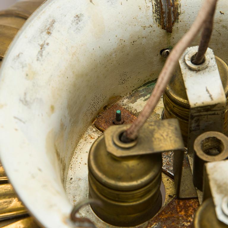 Paavo Tynell, a 1930s '1926' lamp shade / pendant light for Taito.