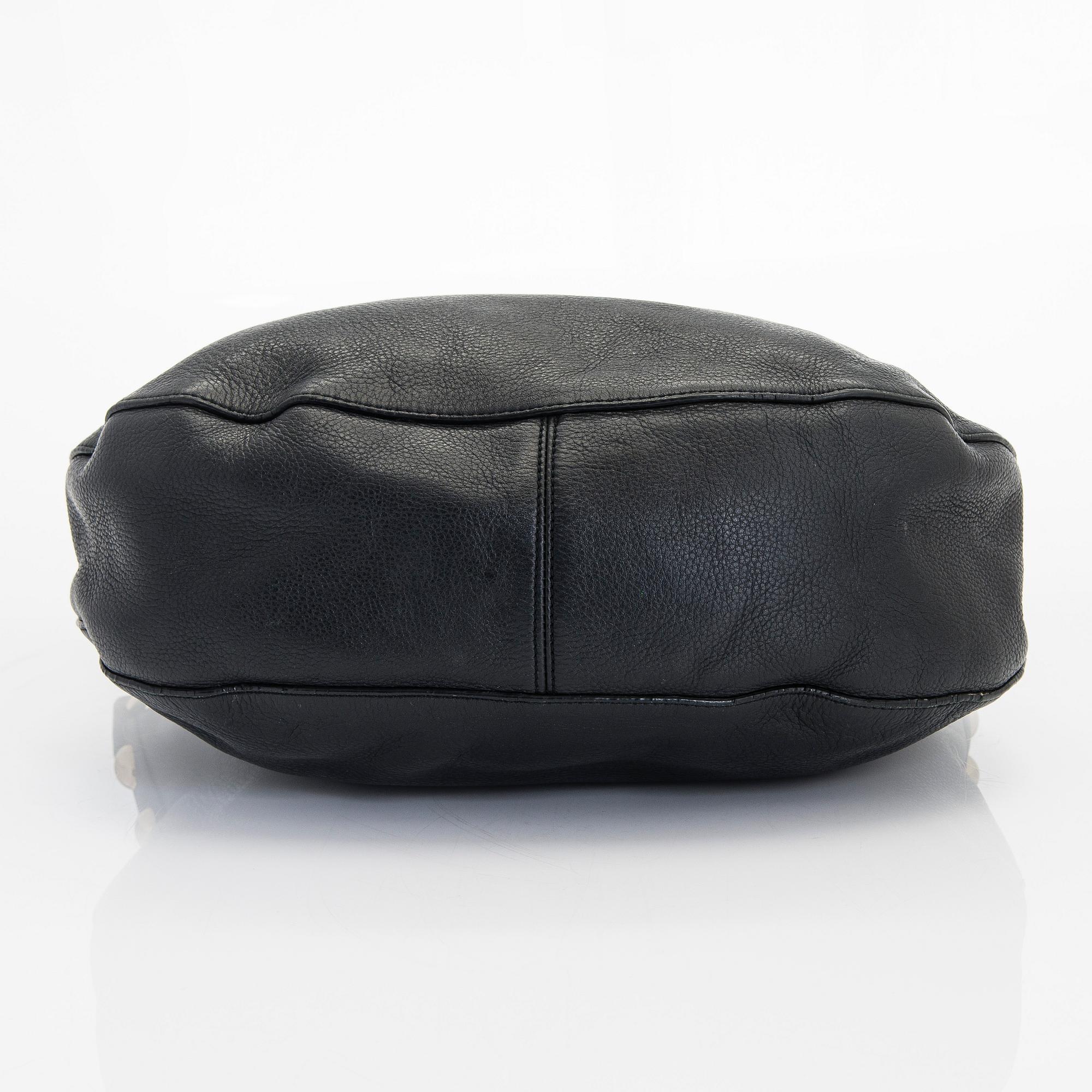 Mulberry, a black leather 'Daria' hobo bag.