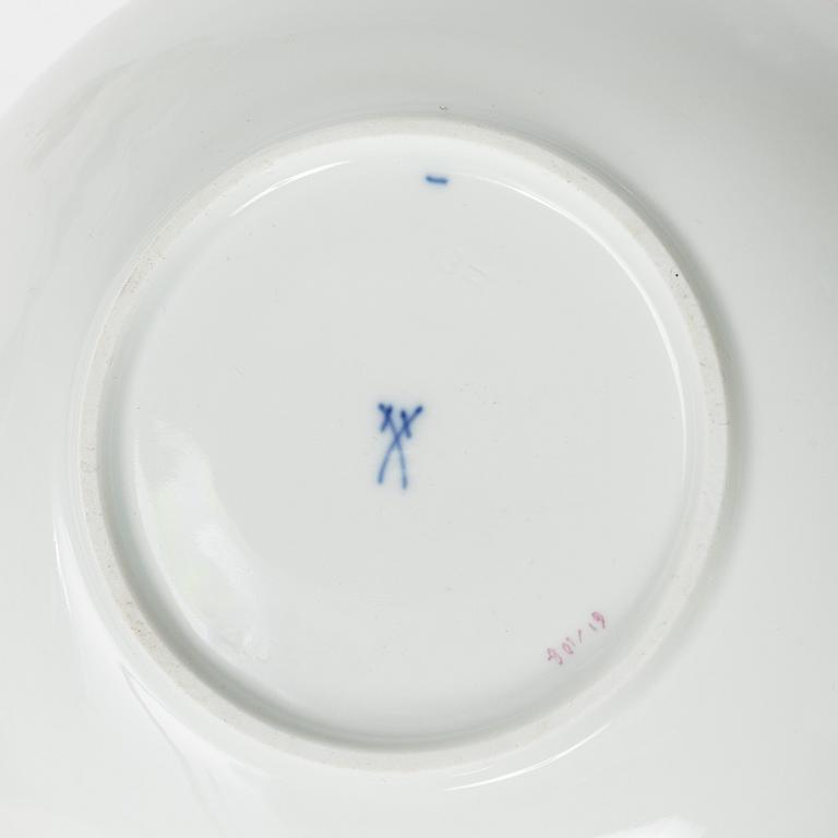 Meissen, Servisdelar, åtta stycken, främst 1800-tal.