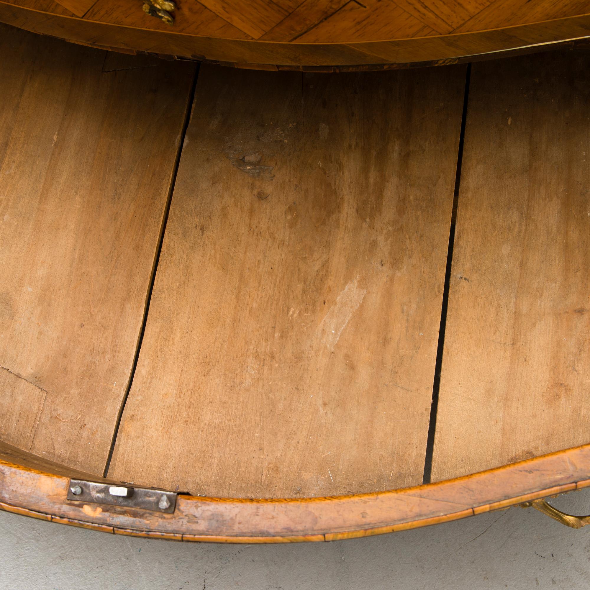 A Swedish Rococo 18th century commode by G. Foltiern.