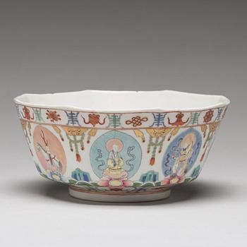 SKÅL, porslin. Qingdynastin, 1800-tal.