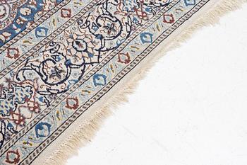 Rug, Nain, approx. 300 x 196 cm.