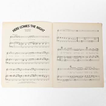 Beach Boys, "Here Comes The Night", signed sheet music, Almo Publications, USA.
