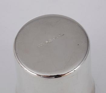 PARTI SILVER, 11 delar, främst Sverige och England, bl.a J Gloster Ltd, Birmingham, 1933. 
Vikt ca 244 gram.