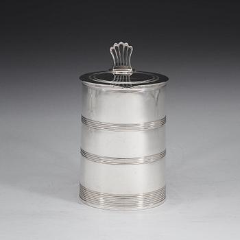 An English 18th century silver tankard, unidentified makers mark, London 1793.