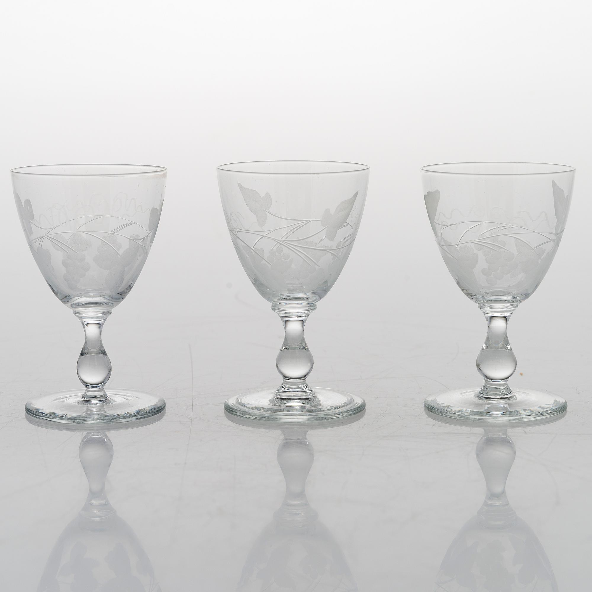 A 84-piece 'Savoy' glasswear, 1940s.