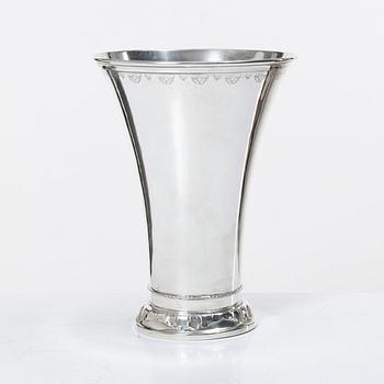 Guldsmedsaktiebolaget (GAB), A Swedish silver beaker, Stockholm 1936.
