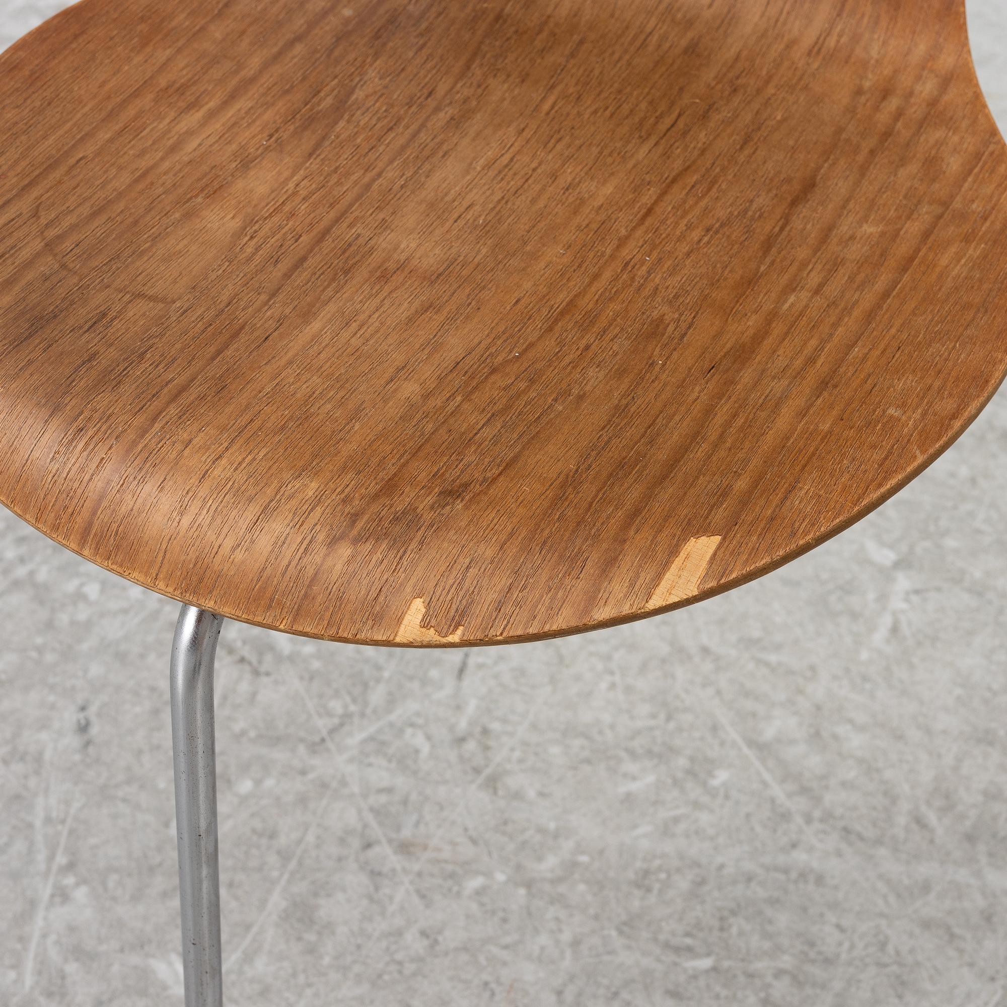 Arne Jacobsen, four 'Ant' chairs, Fritz Hansen, Denmark, 1950s/60s.