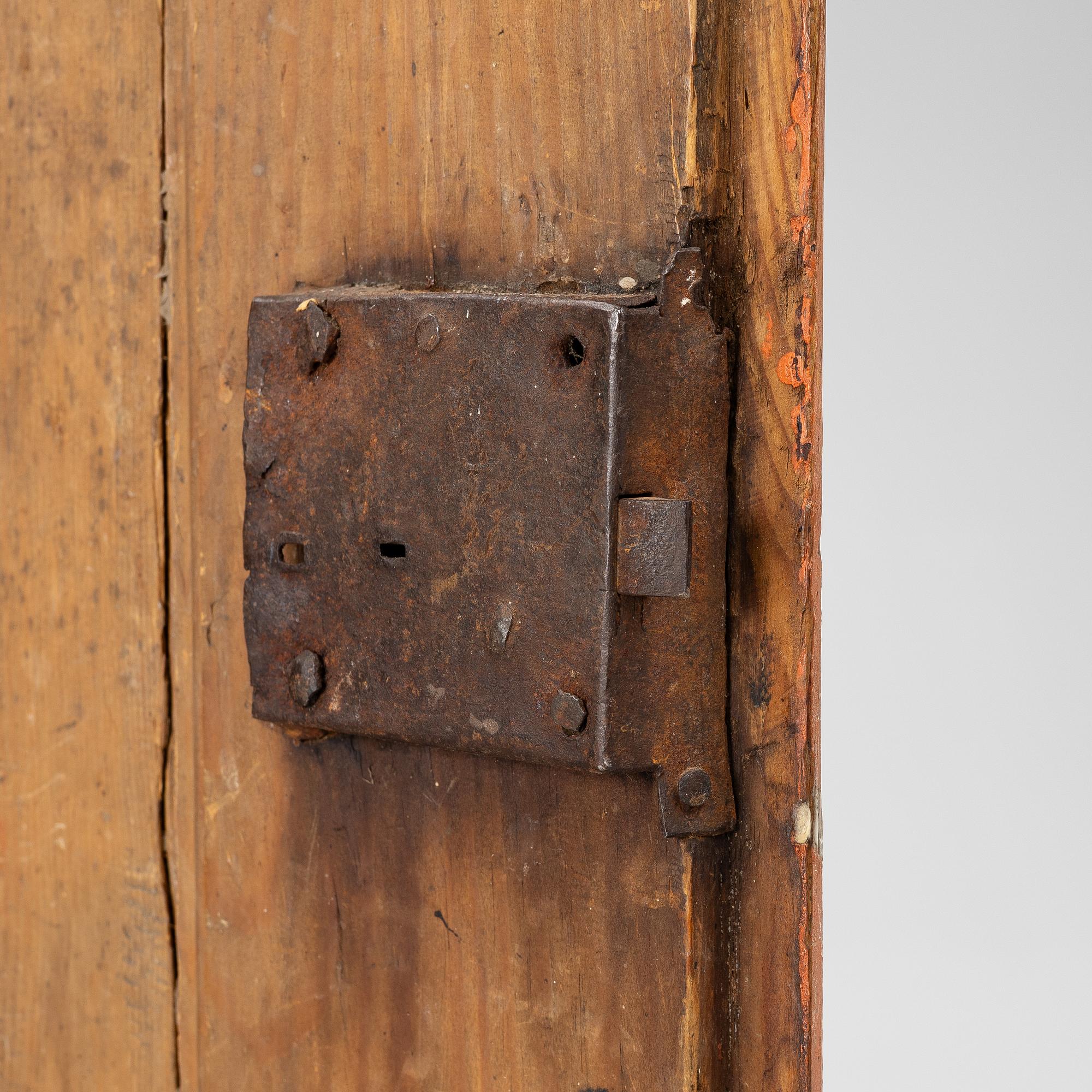 A Swedish folk art cupboard from Hälsingland, early 19th century.