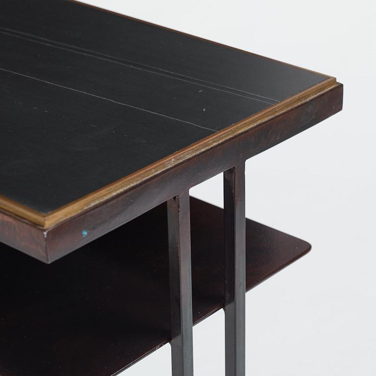 Richy Almond, bord, "Slate Cross Binate Side Table", Novocastrian, England, efter 2015.