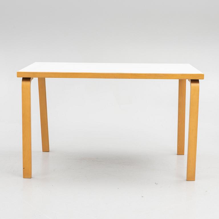 Alvar Aalto, furniture group, table model 81 B, 4 chairs and two stools, Artek, Finland, second half of the 20th century.