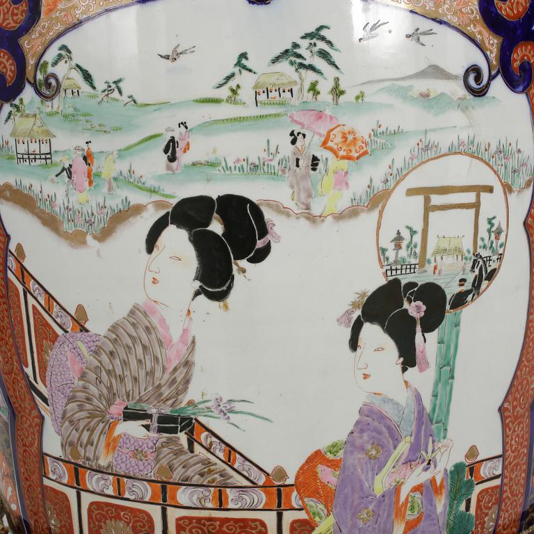 GOLVVAS, porslin, imari, Japan, 1800-tal.