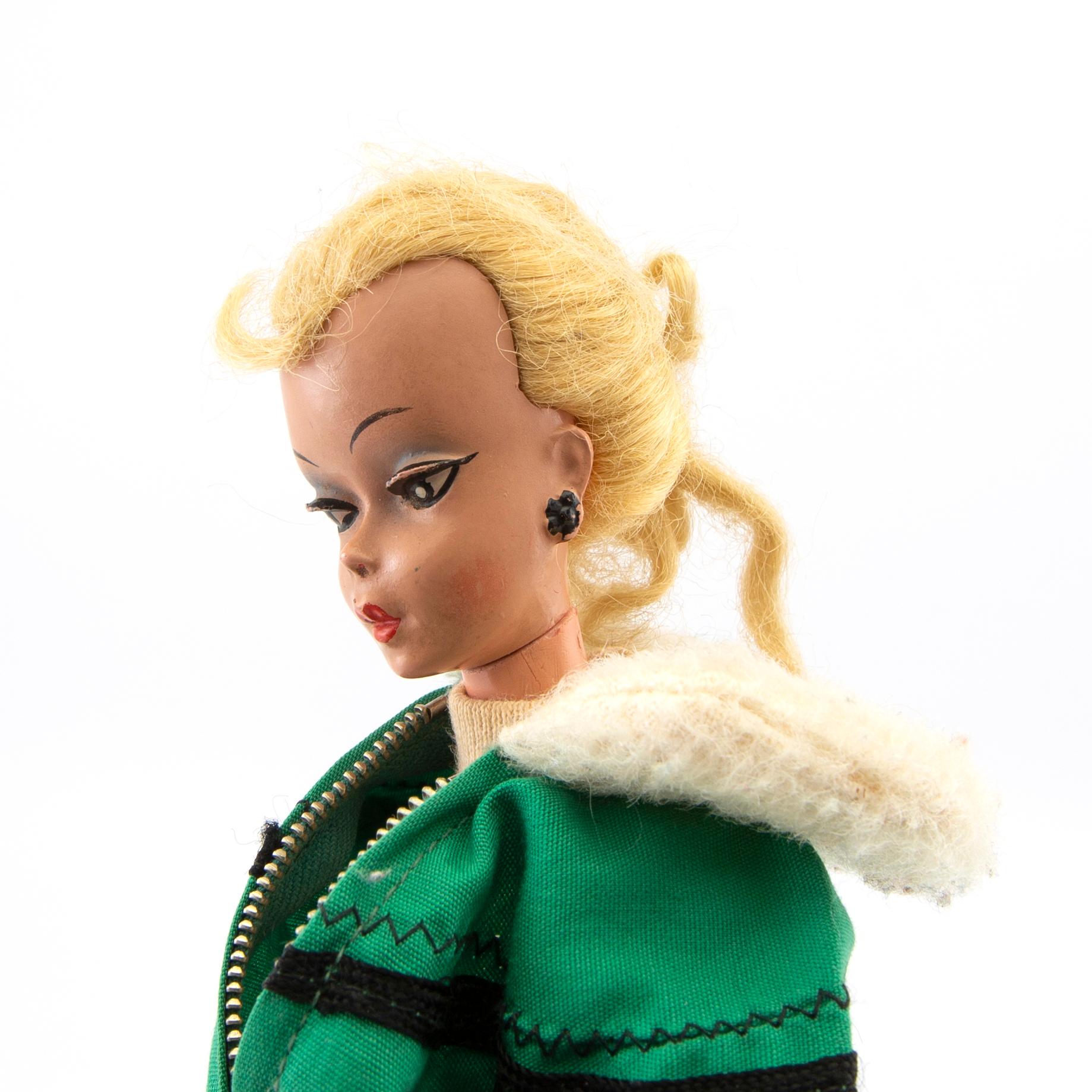 Bild Lilli doll Germany 1956 64 and various clothes including Lilly clothes. Bukowskis