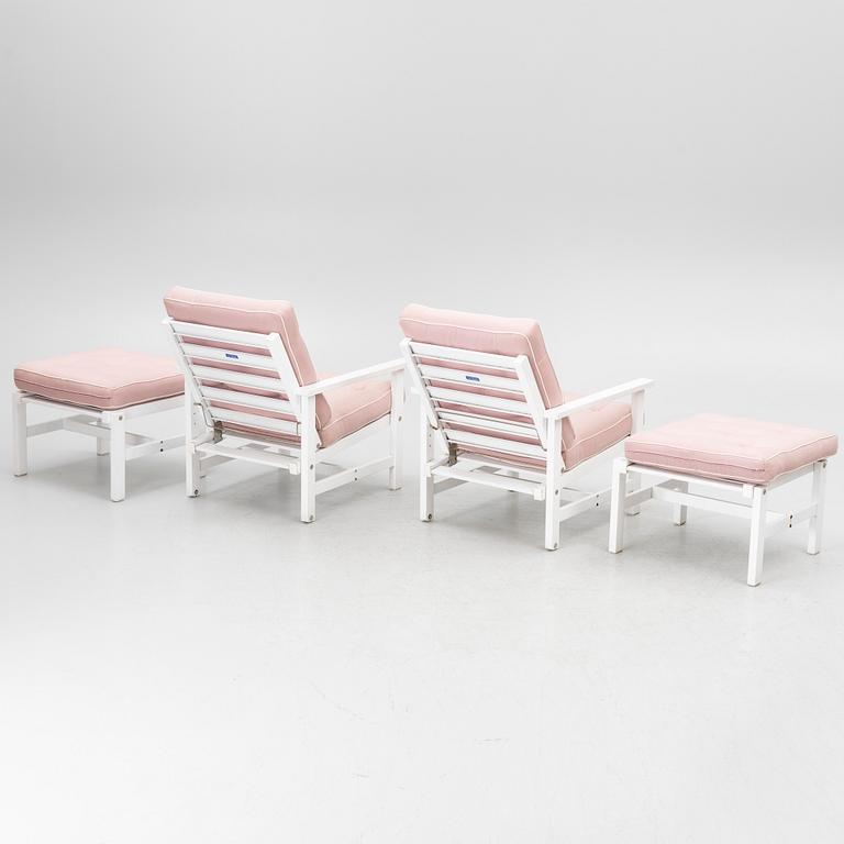 Elsa Stackelberg, A pair of armchairs, with footstools, Fri Form, contemporary.