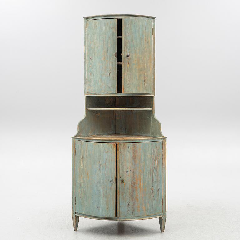 Corner cabinet. Folk art. 19th century.