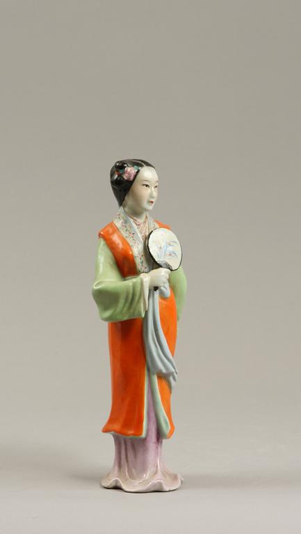 FIGURIN, porslin, Kina, 1900-talets första hälft.