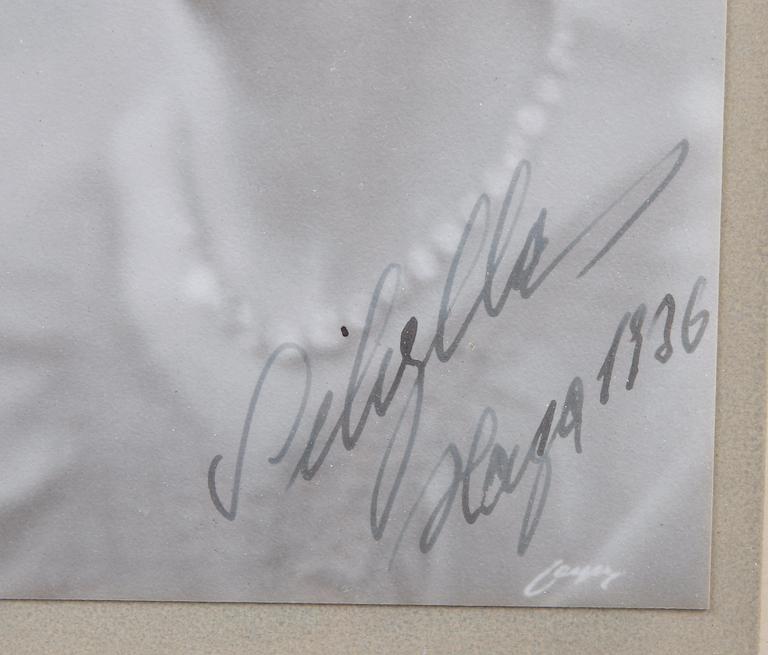 KUNGLIGT FOTOGRAFI MED AUTOGRAF, sign o dat Haga 1936.