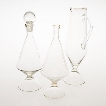 TAMARA ALADIN, KARAFFER, 3 st, glas, X-serien, Riihimäen Lasi 1961-64. Modellerna formgivna 1961.