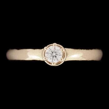 RING, 14k guld med diamant 0,13ct. Vikt ca 1,81 gram.