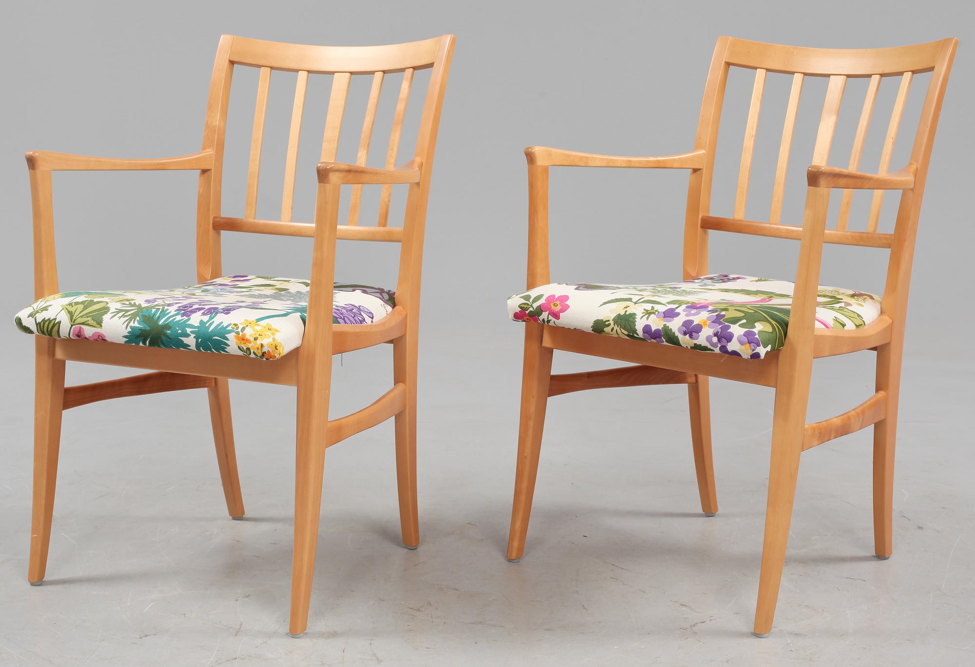 KARMSTOLAR, ett par, "Talavid", Carl Malmsten, 2000-tal.