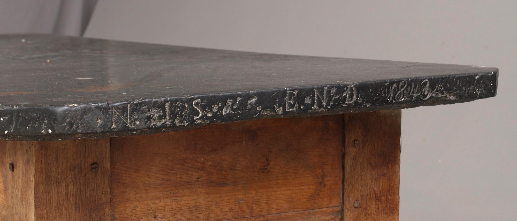 STENBORD. Skåne, daterat 1843.