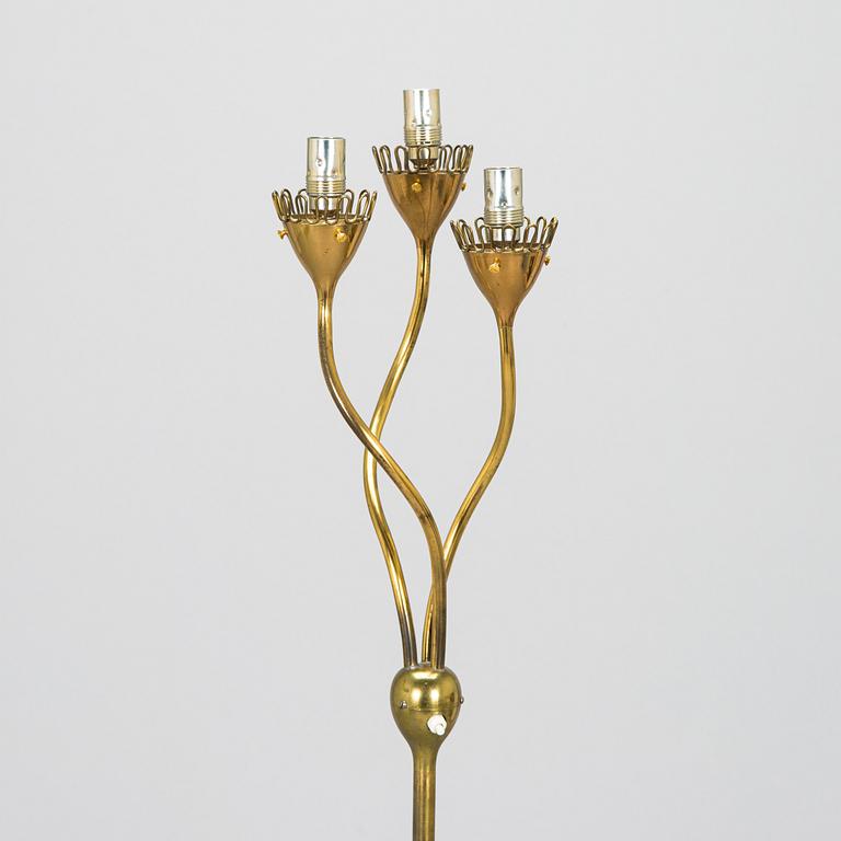 Mauri Almari, golvlampa, modell 62046 Idman 1900-talets mitt.